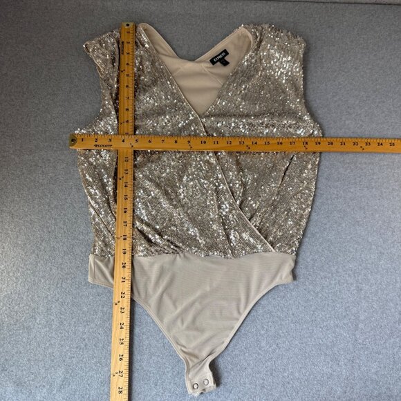 Express Womens Gold Silver Sequin Body Suit V-Neck Short Sleeve Date Size Medium - Picture 11 of 16
